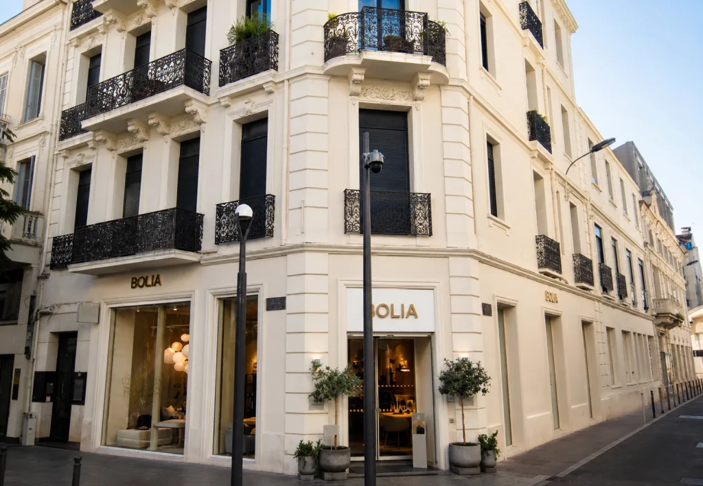 Bolia — Cannes